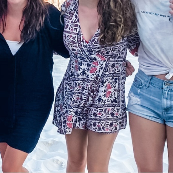 Roxy Pants - Roxy boho beach pink purple mosaic v neck floral romper playsuit lace small